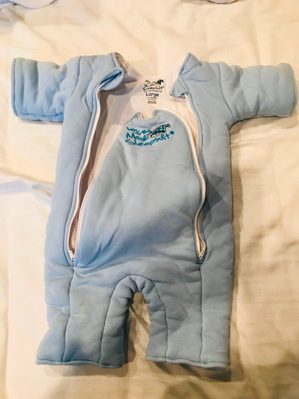 Size 6-9 months Baby Merlin’s Magic Sleep Suits in pink or blue in Clothing - 6-9 Months in Saskatoon - Image 2