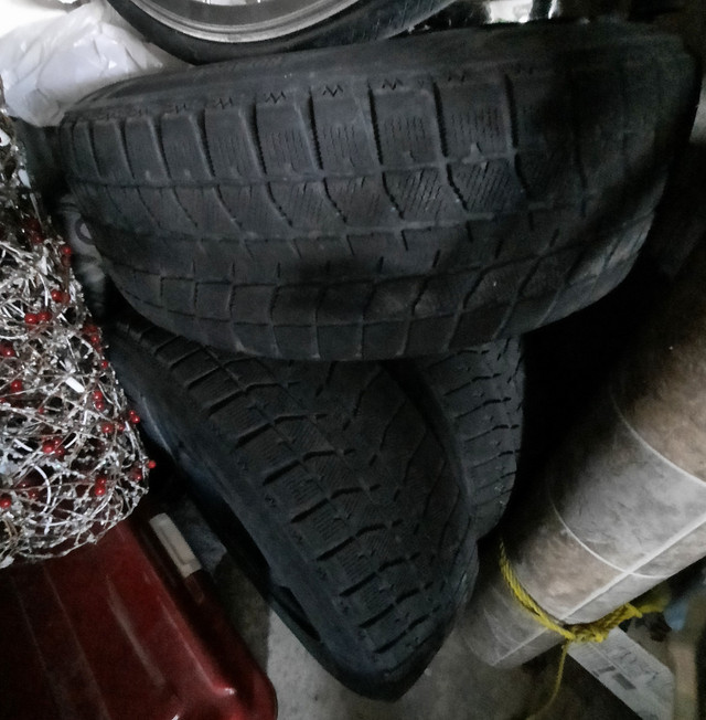 Four 195/65R15 Blizzak snow tires on steel rims, used in Tires & Rims in Mississauga / Peel Region - Image 2