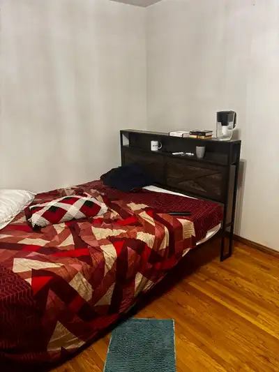Lease Takeover Available October 1, 2026 Posting on behalf of a friend: Spacious, fully furnished pr...