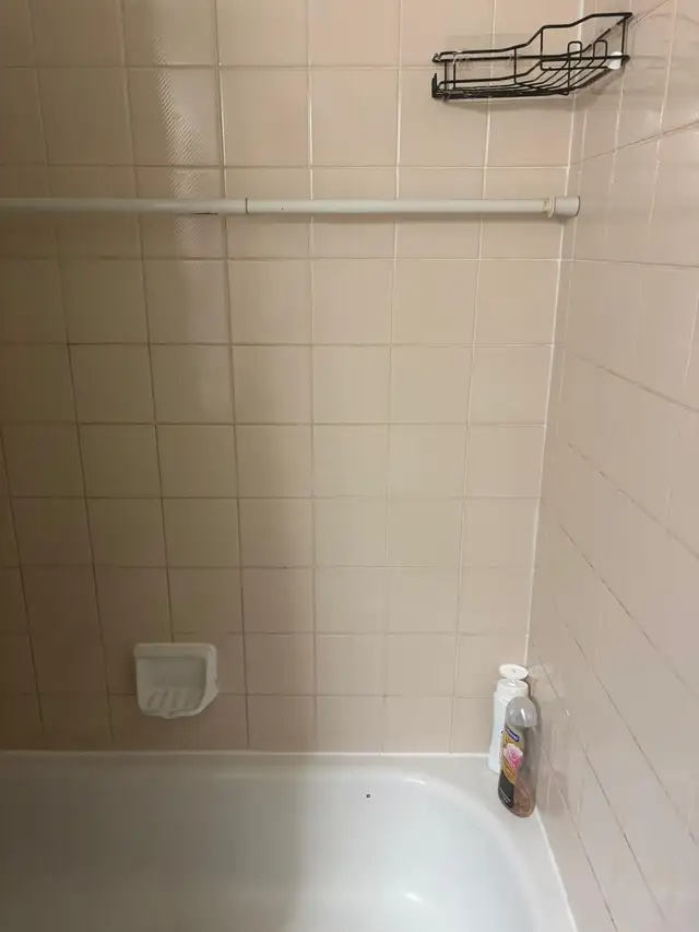 ROOM FOR RENT – $850 ALL INCLUSIVE + FREE PARKING AVAILABLE NOW in Room Rentals & Roommates in Oshawa / Durham Region - Image 5