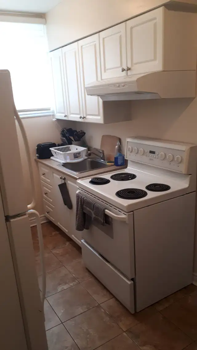 2 ½, ROSEMONT, Poêle, Frigo et Eau chaude incl. Novem ou Décem | Long ...
