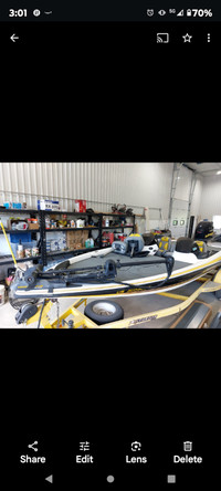 2005 Stratos Bass boat