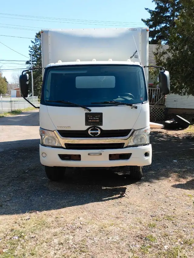Rick's moving and deliveries63347533220227122