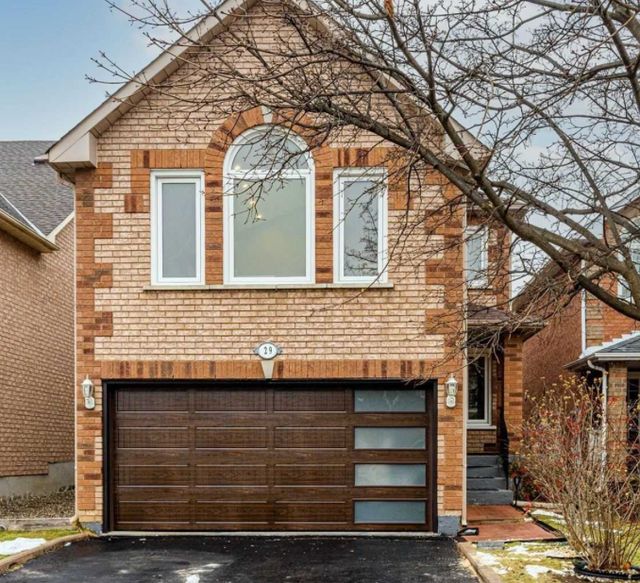 3 bedroom house for rent in Brampton