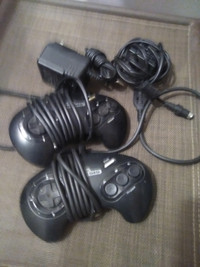 Retro pr Sega Genesis video game wired controllers &power supply
