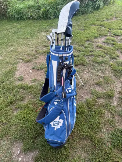 AMAZING DEAL *** Complete golf set RH, View more