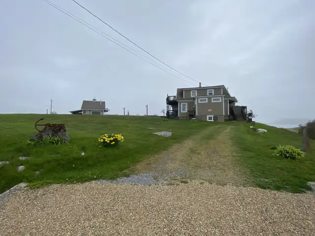 OCEANFRONT HOUSE & COTTAGE FOR SALE in Houses for Sale in New Glasgow - Image 4