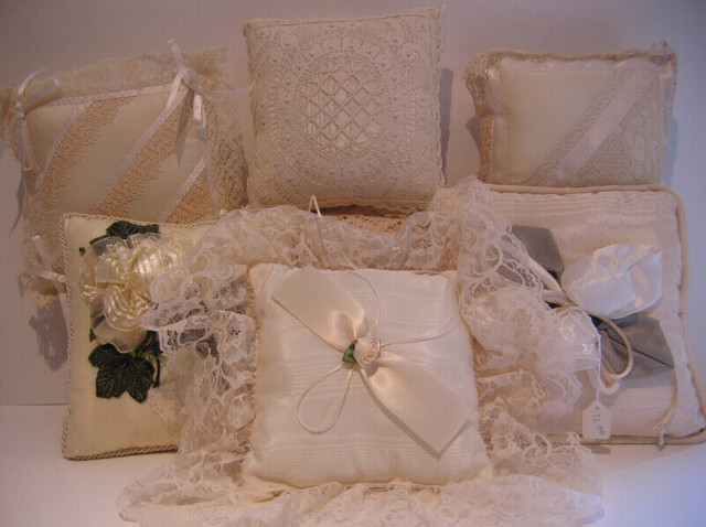 7 NEW HANDCRAFTED LITTLE ACCENT CREAM COLOUR PILLOWS in Home Décor & Accents in Hamilton