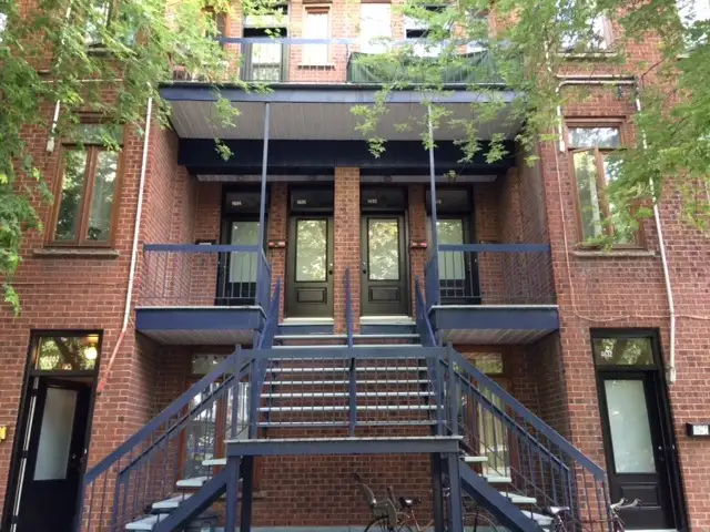 Plateau 5 1/2 ensoleillé à louer pour le premier Avril