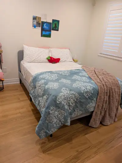 Bed for sale!!Bed frame + mattress + 2 sets of sheets, View more