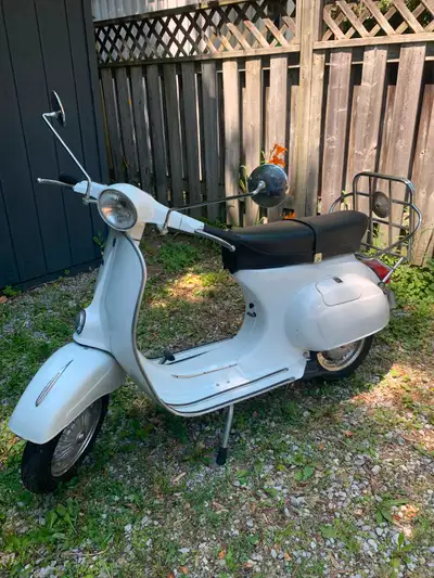 1979 Primavera Vespa. Own a piece of Italian history! Fully restored, new paint, tires, mirrors, chr...