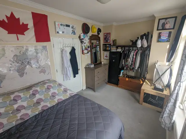 Bedroom for rent in 4-story condo, 3 minutes walk from uOttawa in Long Term Rentals in Ottawa - Image 7