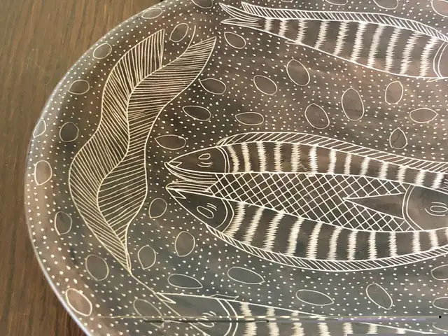 Heavy Stone Fish Africa Art Plate Dish Shallow Bowl Decor  in Arts & Collectibles in Calgary - Image 3