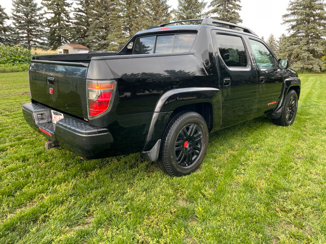 2008 Honda Ridgeline in Cars & Trucks in Lethbridge - Image 4