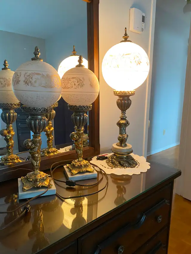 Rare Vintage Hollywood Regency Cherub Lamp Trio