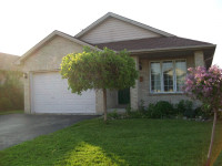 11 MONTH LEASE - THURMAN CIRCLE HOUSE, NEXT TO FANSHAWE COLLEGE