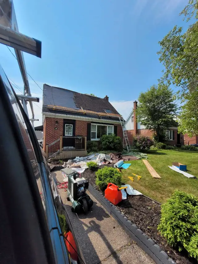 Roofing services63006659686275123