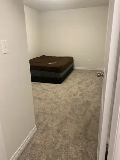 RENT A FEMALE. A BIG BEAUTIFUL BEDROO DECEMBER 1 CLOSER TO CONESTOGA COLLEGE IN KITCHENER , EXCLUSIV...