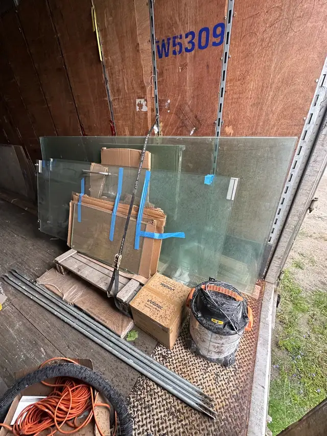 4′ × 10′ Clear Tempered Safety Glass Panels – 4 Available
