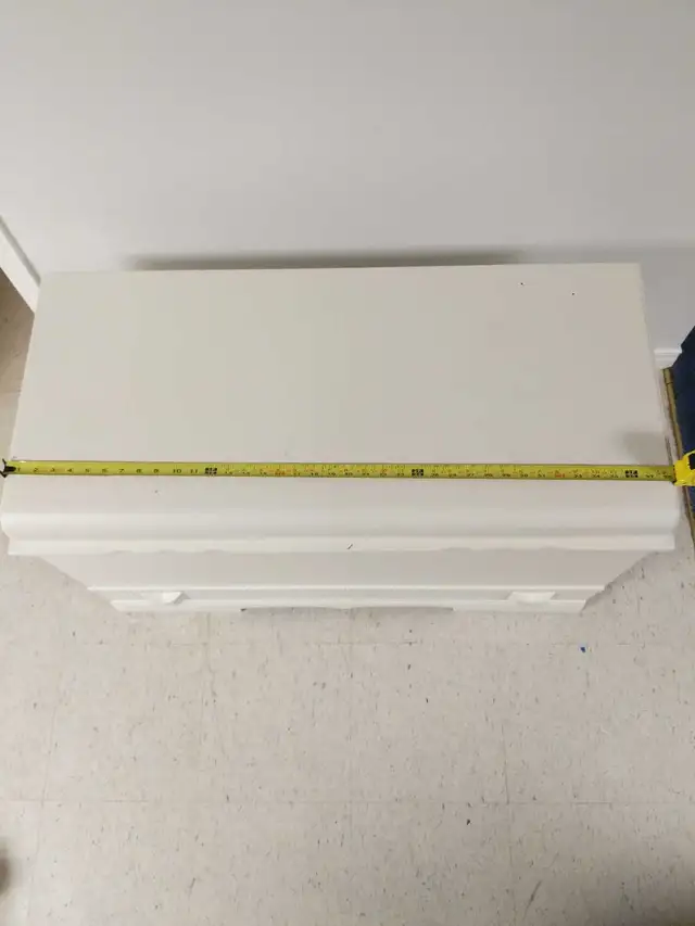 Cedar Chest 64840228702593122