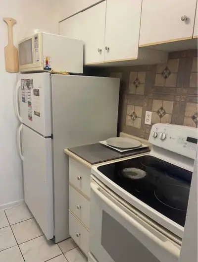 Room for Rent - All inclusive Room rent One Room in a 3-bedroom condo located in North York is avail...