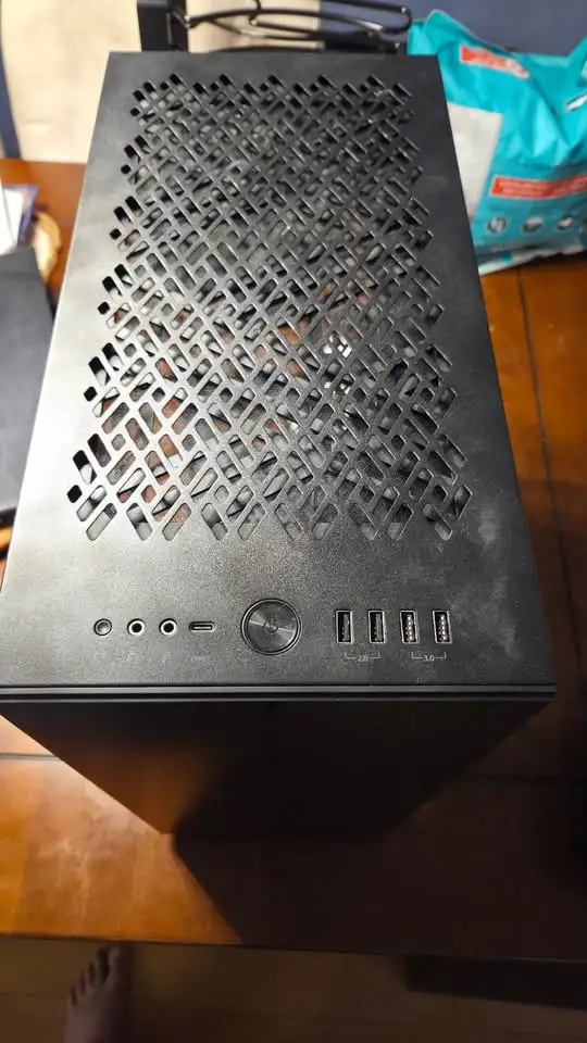 Fractal Design Define 7 Compact in System Components in Ottawa - Image 7