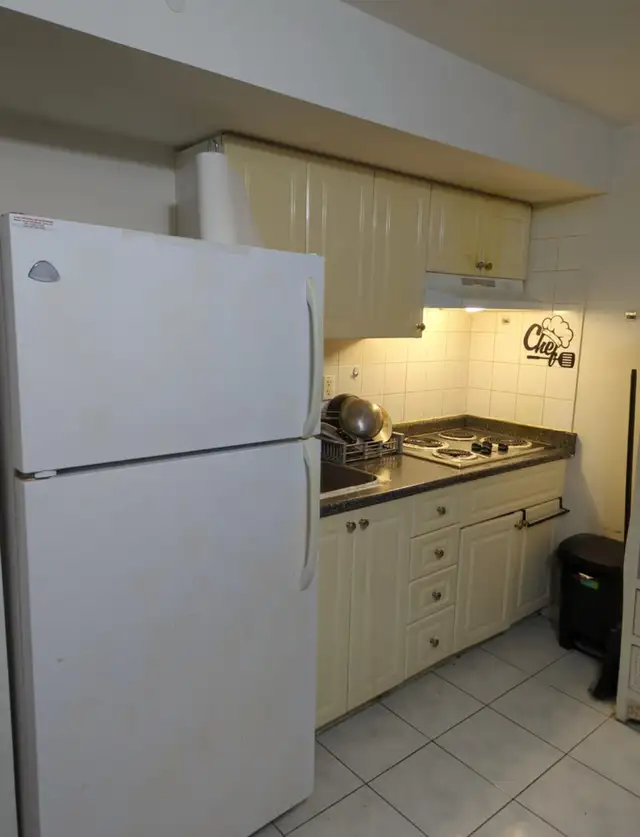 Room for Rent - York University Village in Room Rentals & Roommates in City of Toronto - Image 5