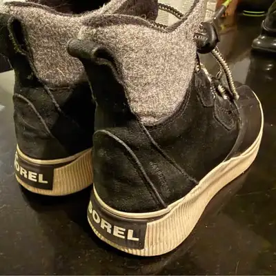 Boys' Sorel Winter Boots – Size 4, View more