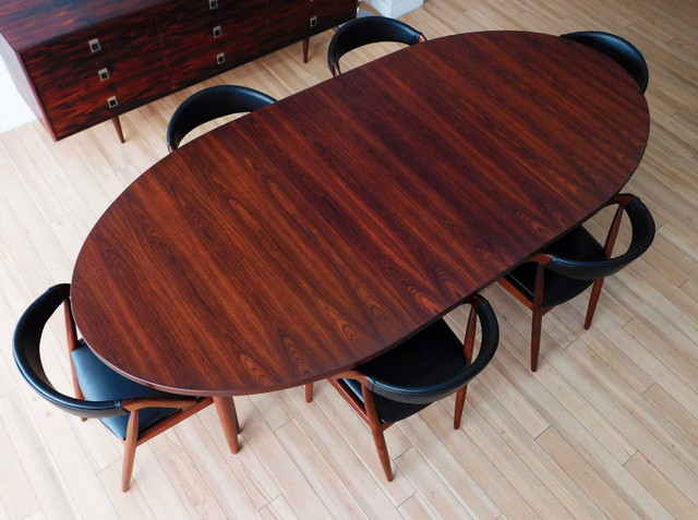 Vintage Brazilian Rosewood Dinning Table dans Mobilier de salle à manger et cuisine  à Ouest de l’Île