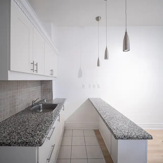Dovercourt and Dundas Rental in Long Term Rentals in City of Toronto - Image 2