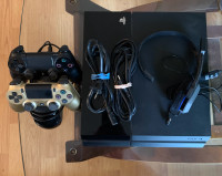 PS4 Console w/ 2 controllers bundle 