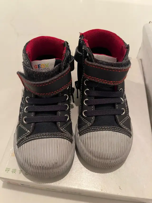 Geox Sneakers in Kids & Youth in Markham / York Region - Image 5