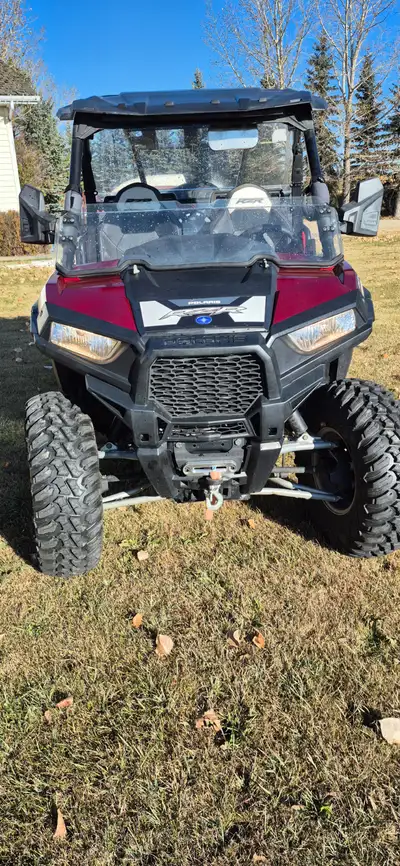 Excellent shape . Winch. Digital dash with GPS trail paths saving. 1/2 windshield and rear panel win...