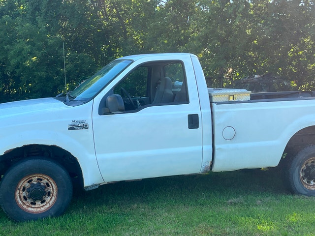 Ford F250 2004 — photo 2