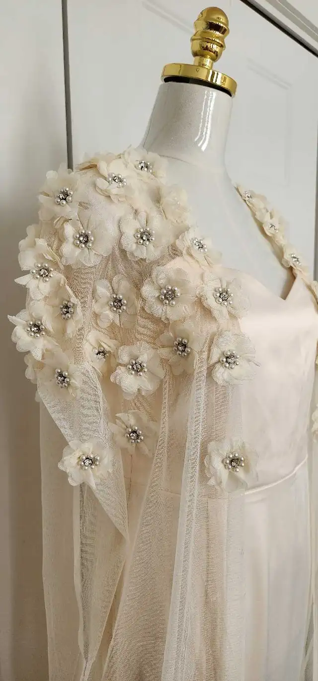 robe de mariage  in Women's - Dresses & Skirts in Longueuil / South Shore - Image 6