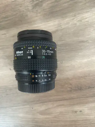  Nikon AF Zoom-Nikkor 35-70 mm f/3.3-4.5 lens, View more
