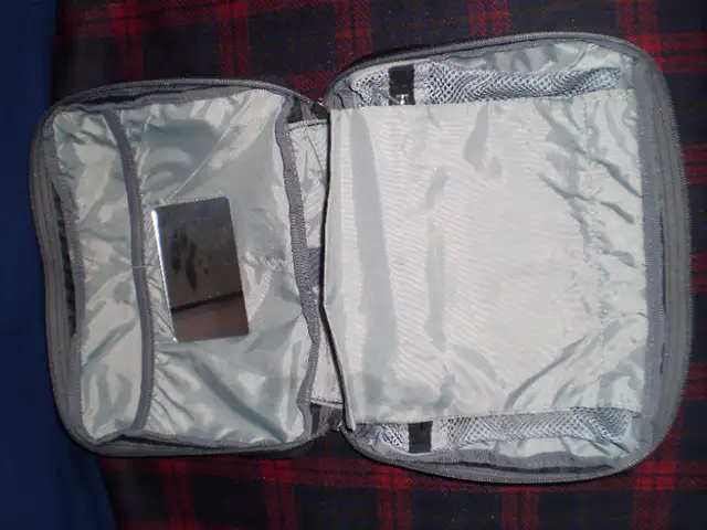 Quality Backpacks and Bags - Roots, MEC, Outbound Skis and Bikes in Fishing, Camping & Outdoors in City of Toronto - Image 10