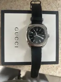 Gucci GG2570 Black Dial Men's Watch Like New 
