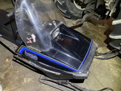 1980s Yamaha bravo, runs and rides great. New seat last year, perfect for kids or fun in the field....