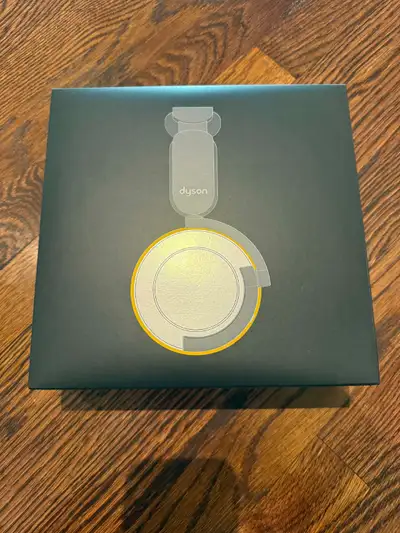 Brand new never been used or opened. Dyson OnTrac Headphones in the CNC Aluminum colour. Save 100 +...