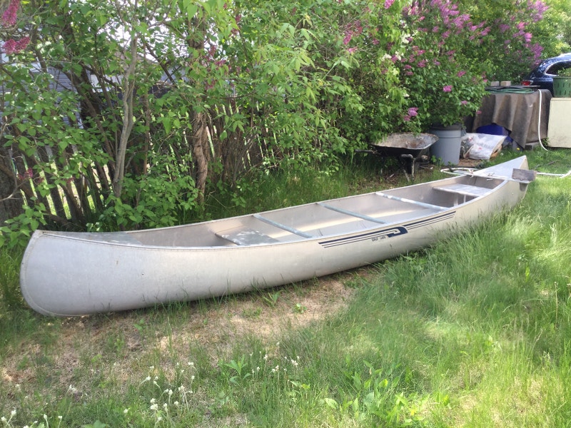 Grumman canoe 15 feet aluminum Mint shape Canoes, Kayaks & Paddles Thunder Bay Kijiji