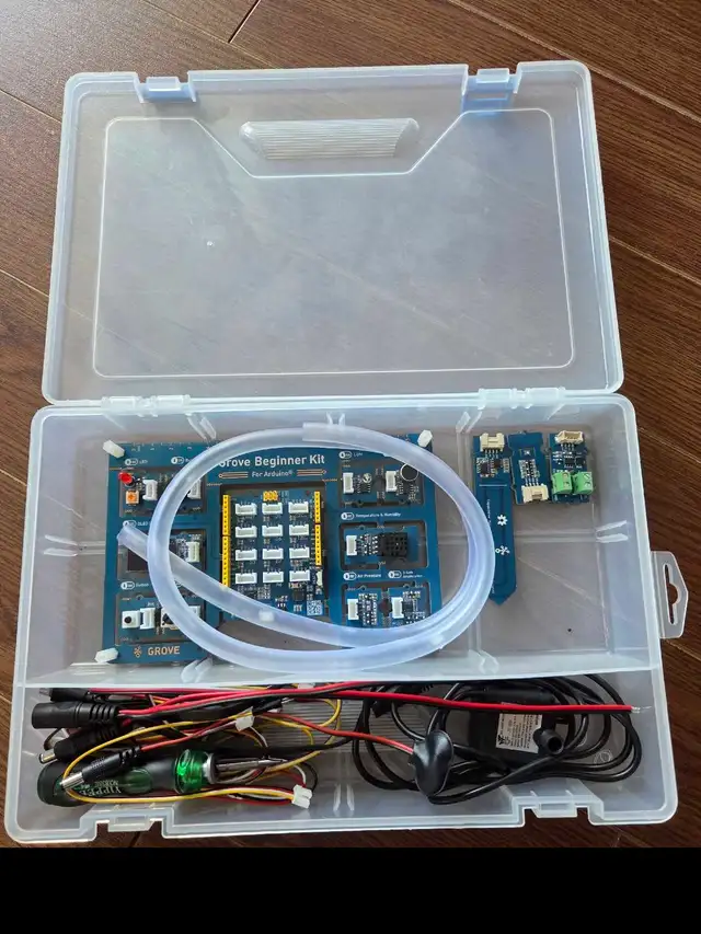 Arduino Grove kit for EECS 1011 and 1021 in General Electronics in City of Toronto - Image 2