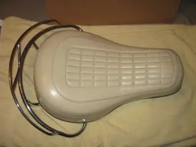 FOR SALE 1972? Harley Davidson seat and chrome crash bar is missing the spring latch, has a few smal...