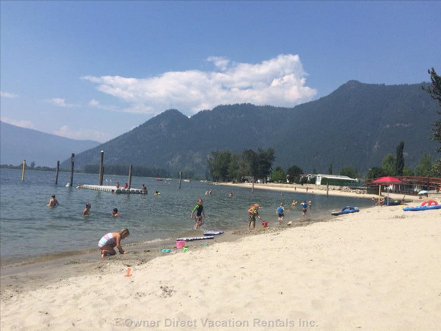 Vacation Shuswap Sicamous BC Private Camping in Resort in British Columbia - Image 4