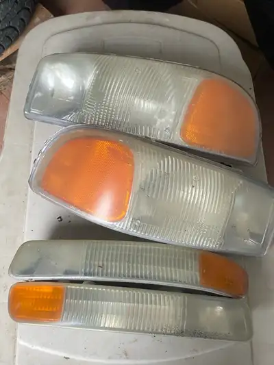 99-06 headlights