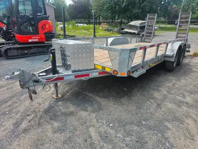 Remorque maxi roule 18' en acier galvaniser capacite 10 000 lbs avec un coffre avant et rampe a l'ar...