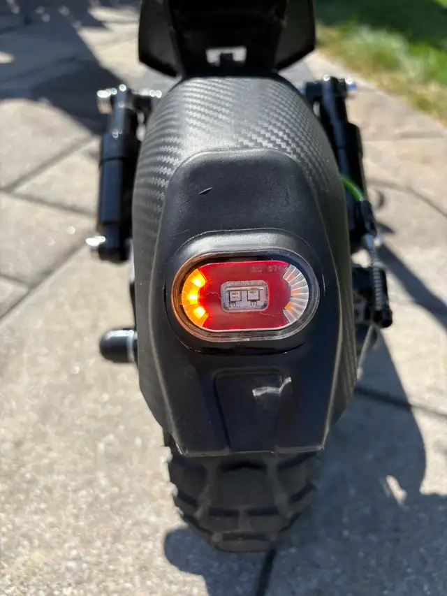 Trottinette Électrique S10Max : ISinWheel in eBike in Laval / North Shore - Image 8