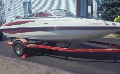 Crownline 2008 19 SS très propre et très peu utilisé 4.3 litres pied Alpha 190 forces Toit Bimini To...