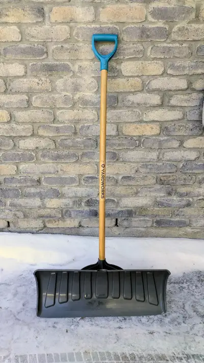 Large Shovel / Pelle Grande, View more