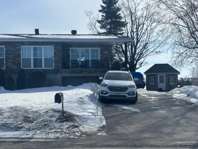 maison a louer , View more